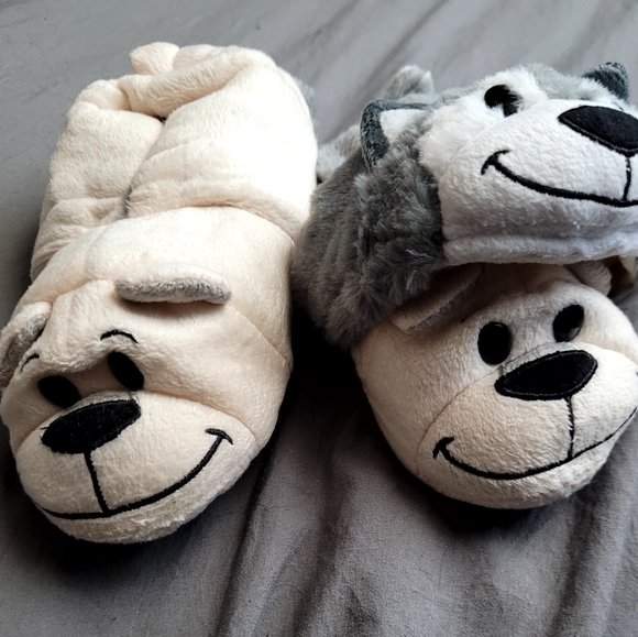 Slippers - Picture 2 of 5